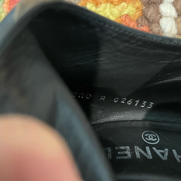 ๐บ๐๐บ Chanel Black Leather Booties with CC Logo Silver Toe Cap - Picture 10 of 10